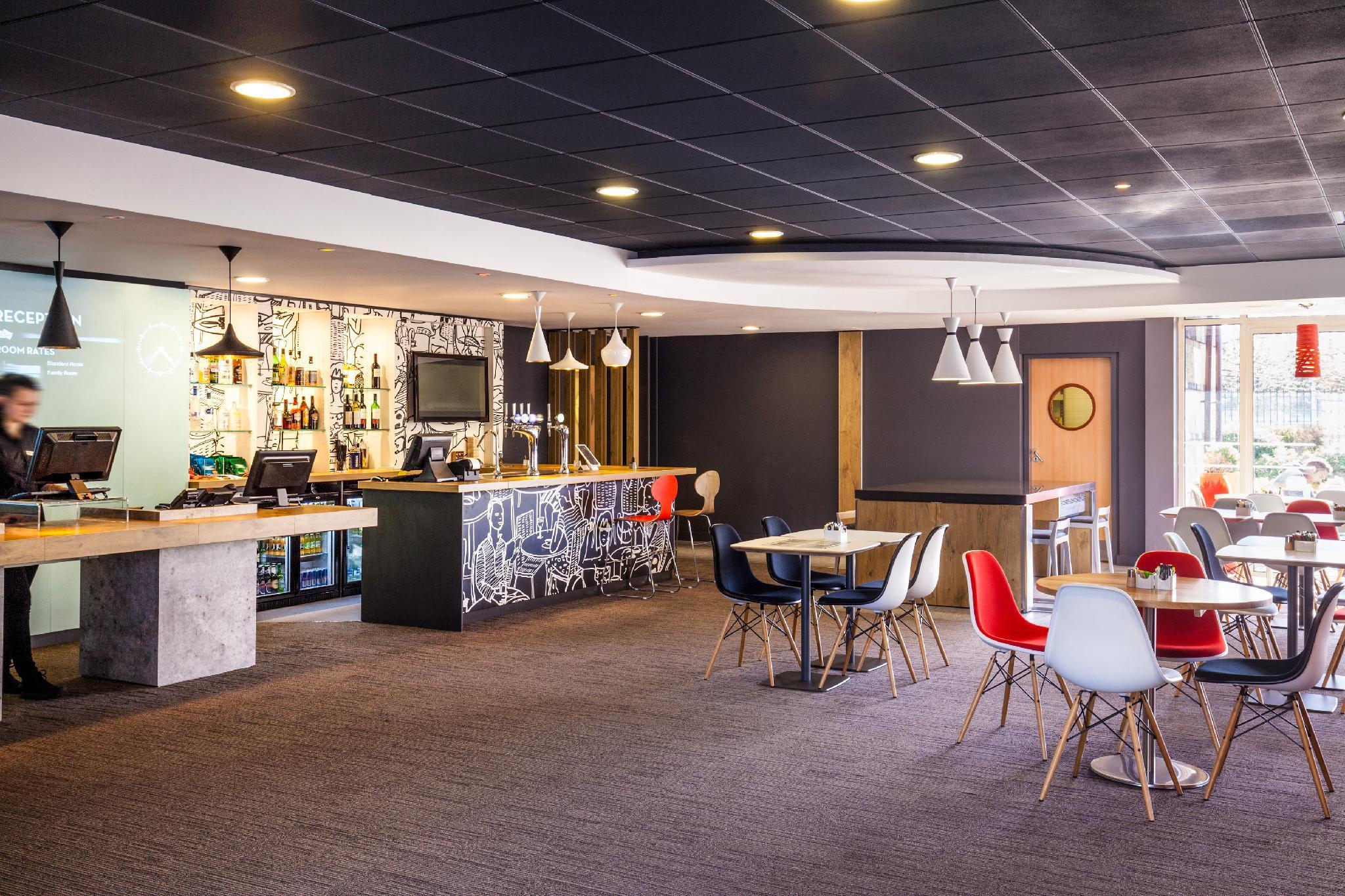 Ibis London Barking Hotel Barking  Exterior photo