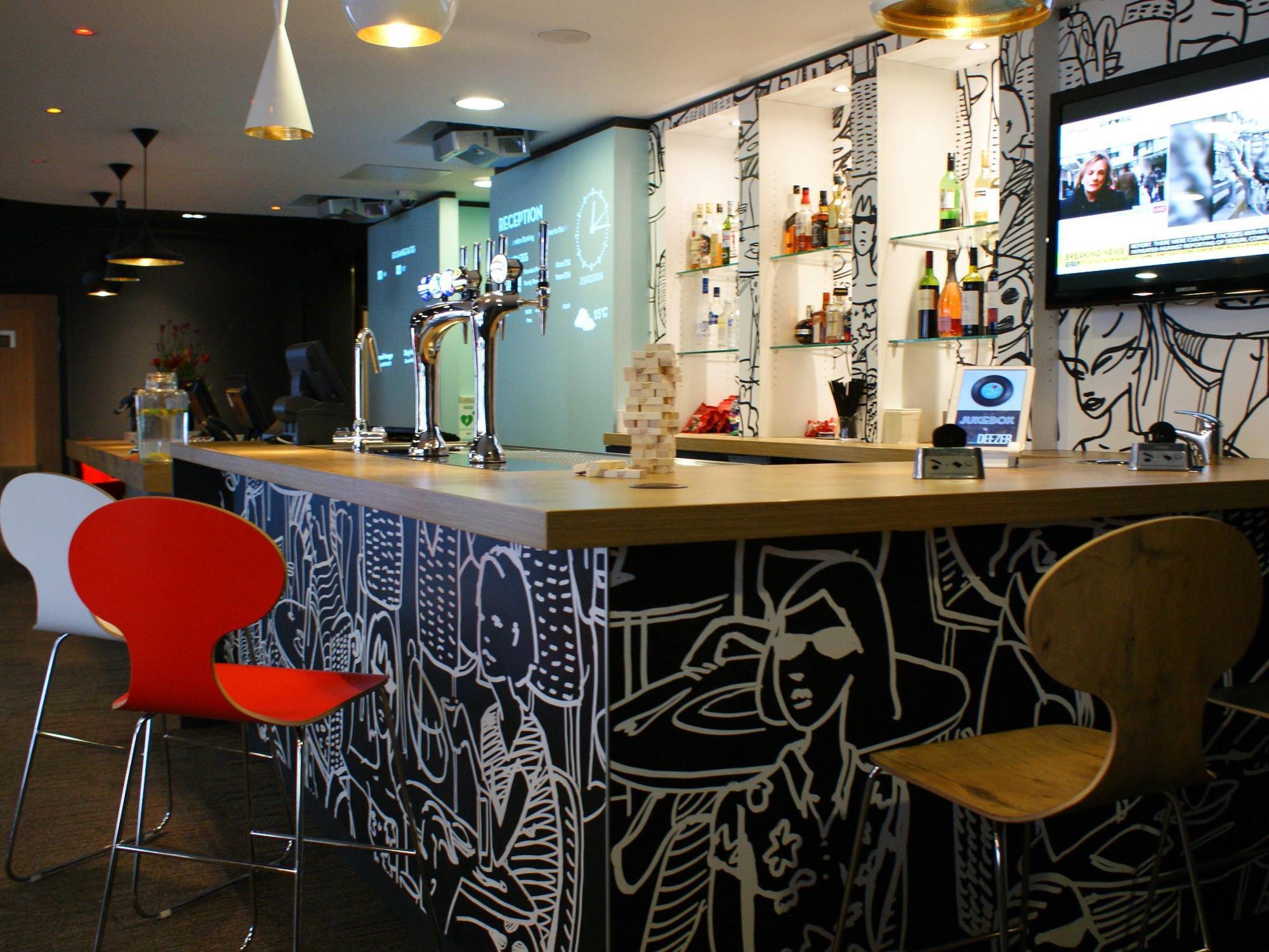 Ibis London Barking Hotel Barking  Exterior photo